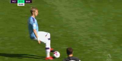 重庆两江新区十联屏打出多个宣传语，庆祝重庆铜梁龙冲超成功