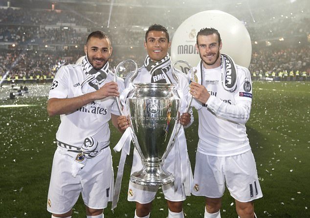 里程悲！伦纳德快船生涯30+次数达到70次，升至队史第二