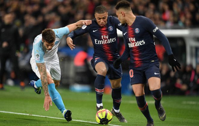 NBA战报：布朗42分，凯尔特人123-117击败尼克斯